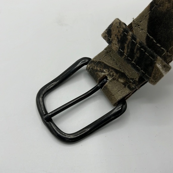 LEATHER AND CLOTH COVERED CAMOUFLAGE BELT SIZE 40 - Picture 4 of 6